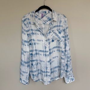 Francesca’s Alya Button Down Shirt size M